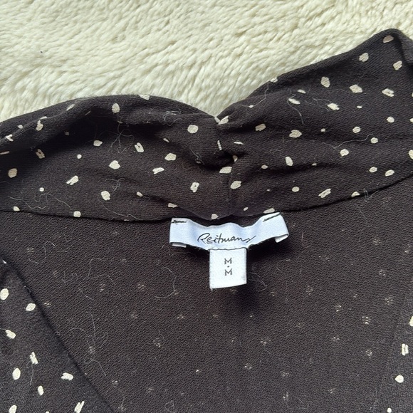 Reitmans Black Polka Dot V-Neck Top – Size M | Flirty Fit | Soft Stretch | - Picture 3 of 7